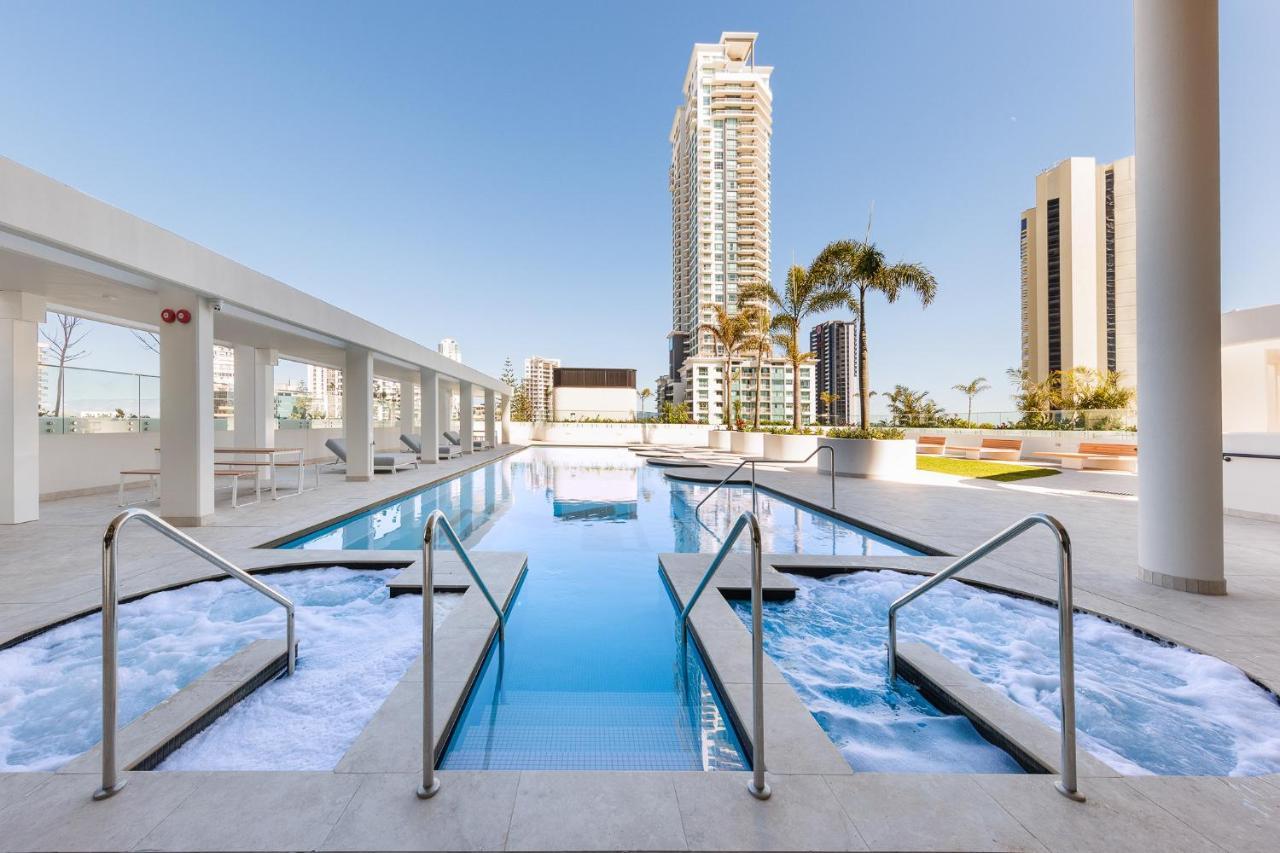 Meriton Suites Surfers Paradise Gold Coast Exterior photo