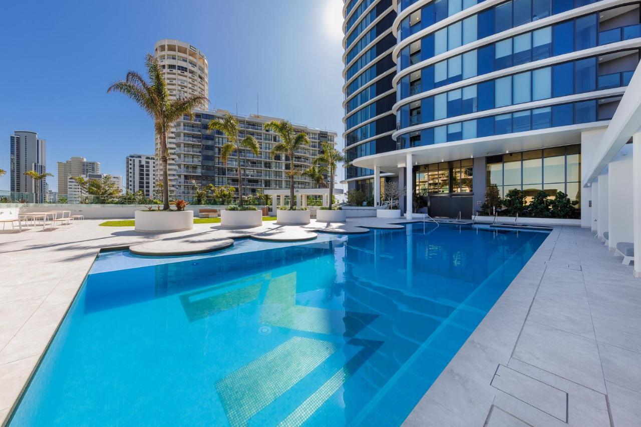 Meriton Suites Surfers Paradise Gold Coast Exterior photo