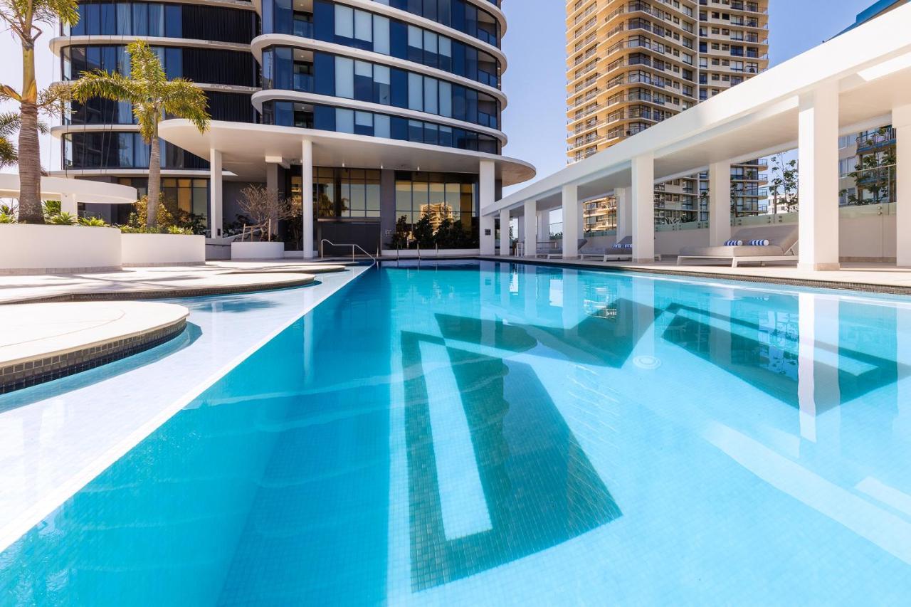 Meriton Suites Surfers Paradise Gold Coast Exterior photo