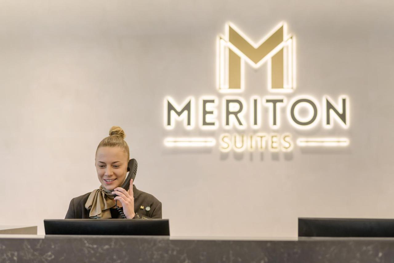 Meriton Suites Surfers Paradise Gold Coast Exterior photo